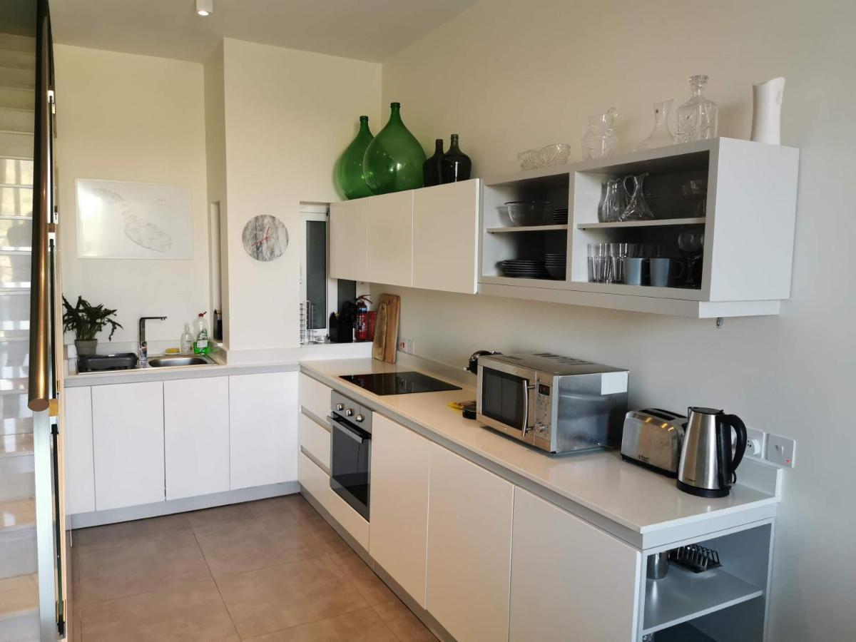 Duplex Maisonette With Heated P-Pool And Jacuzzi Saint Julian's Luaran gambar